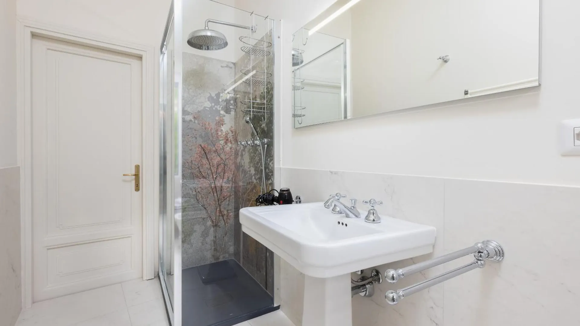 Living Uniqc Apartment - Duomo Milan 0*,