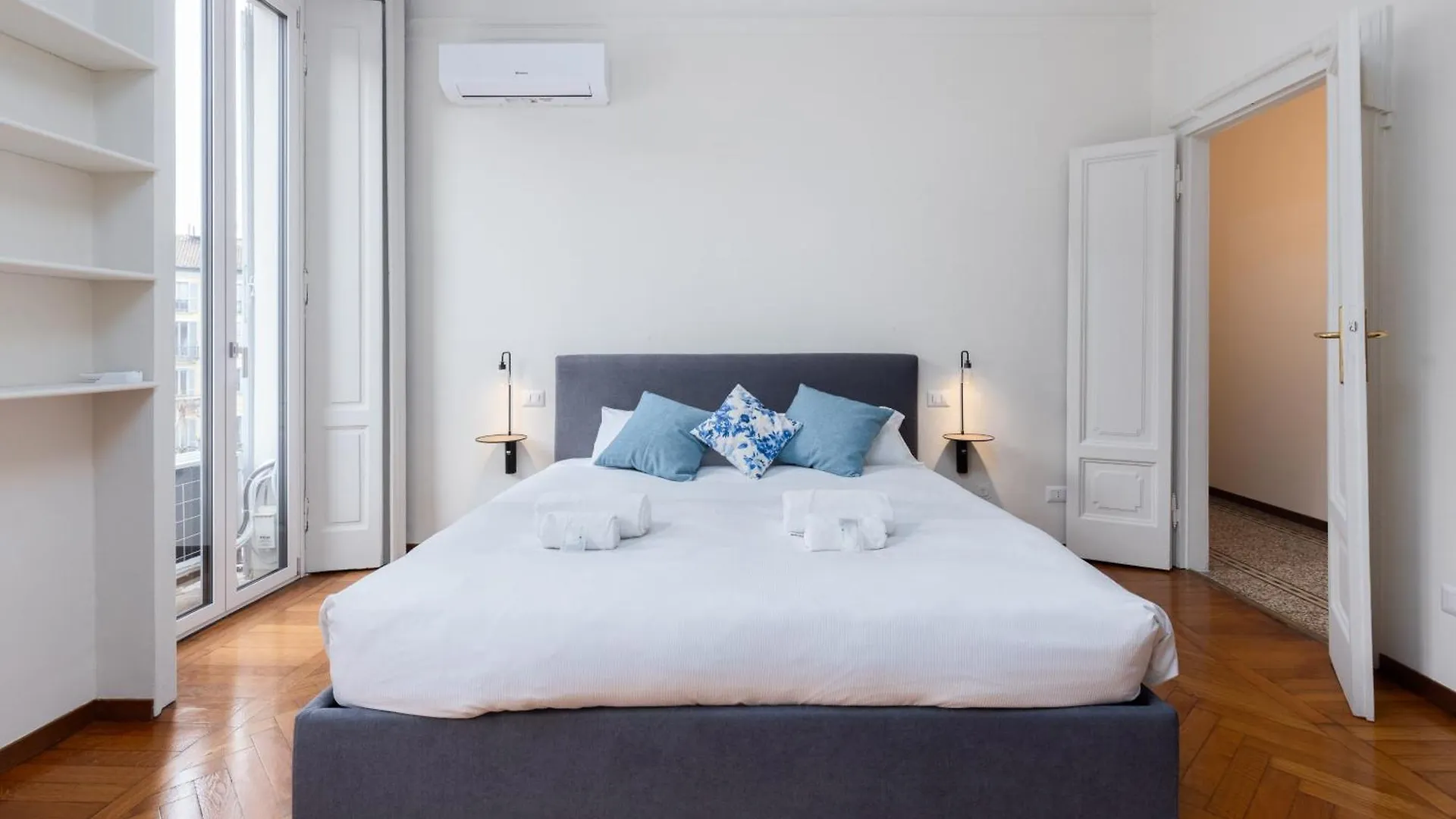 Living Uniqc Apartment - Duomo Milan 0*,  Italy