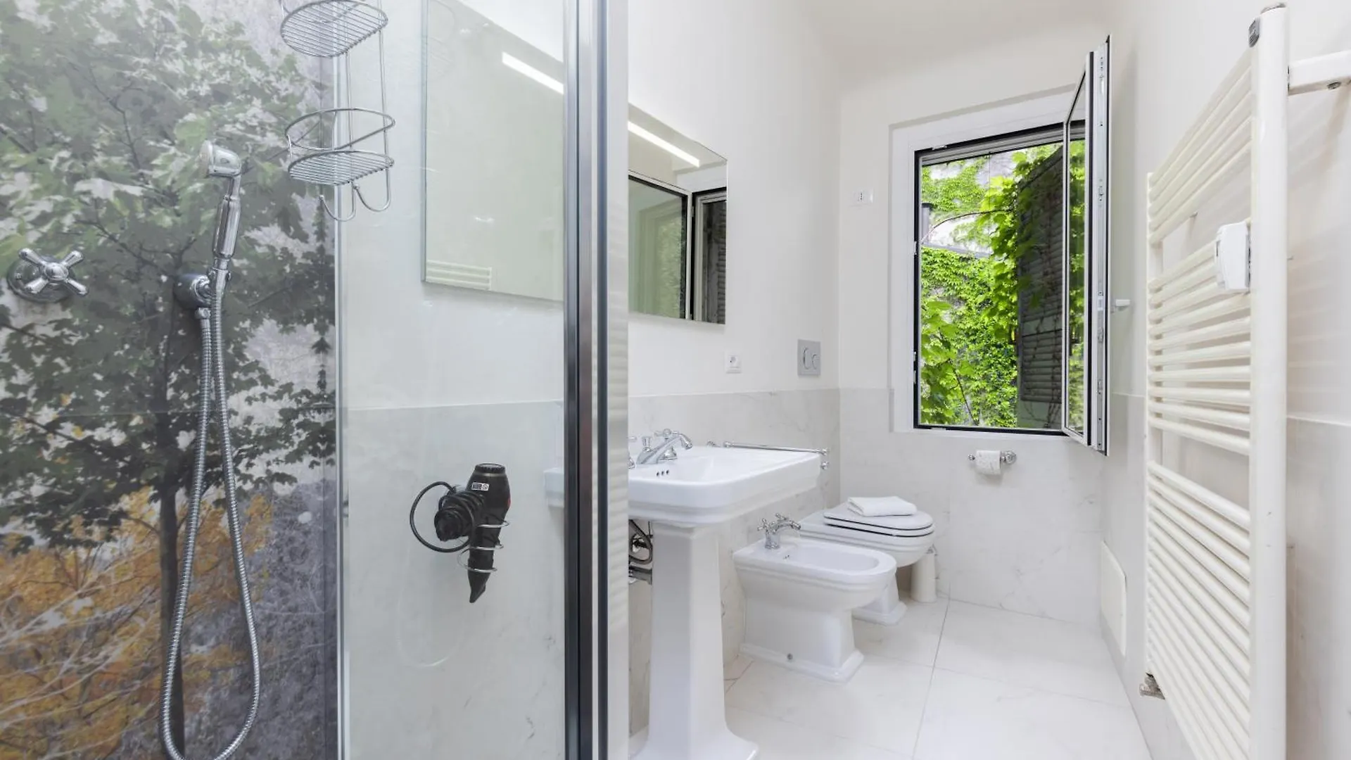 Living Uniqc Apartment - Duomo Milan